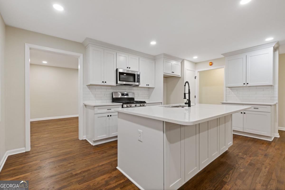 862 Hearthstone Drive Stone Mountain - Photo 11