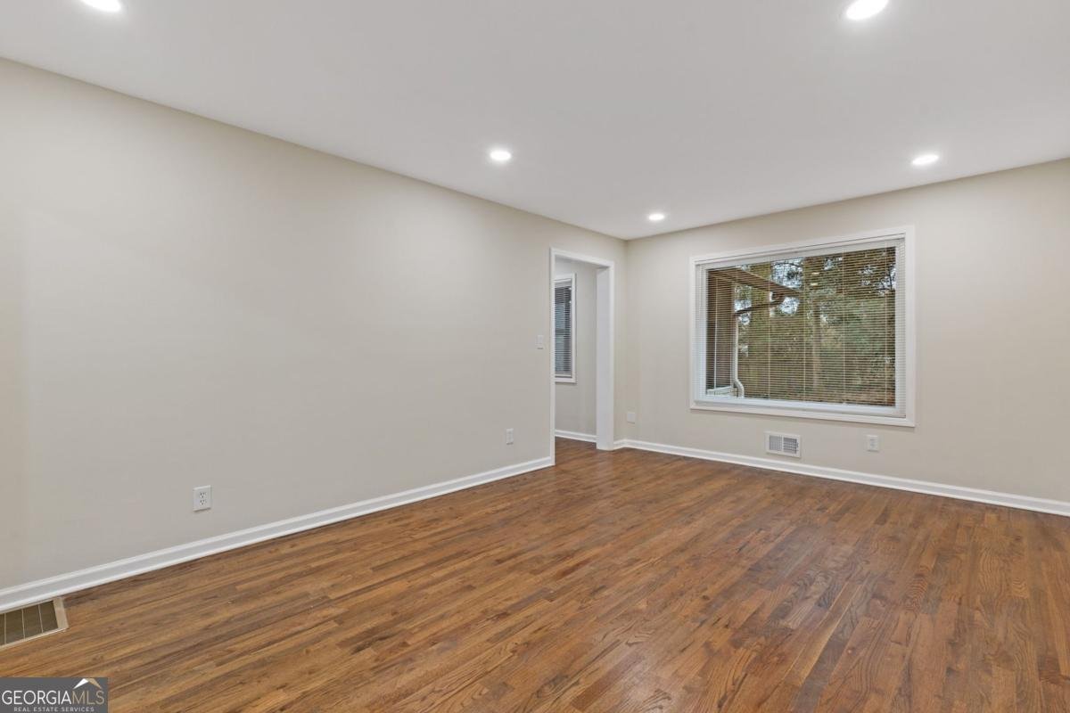 862 Hearthstone Drive Stone Mountain - Photo 7