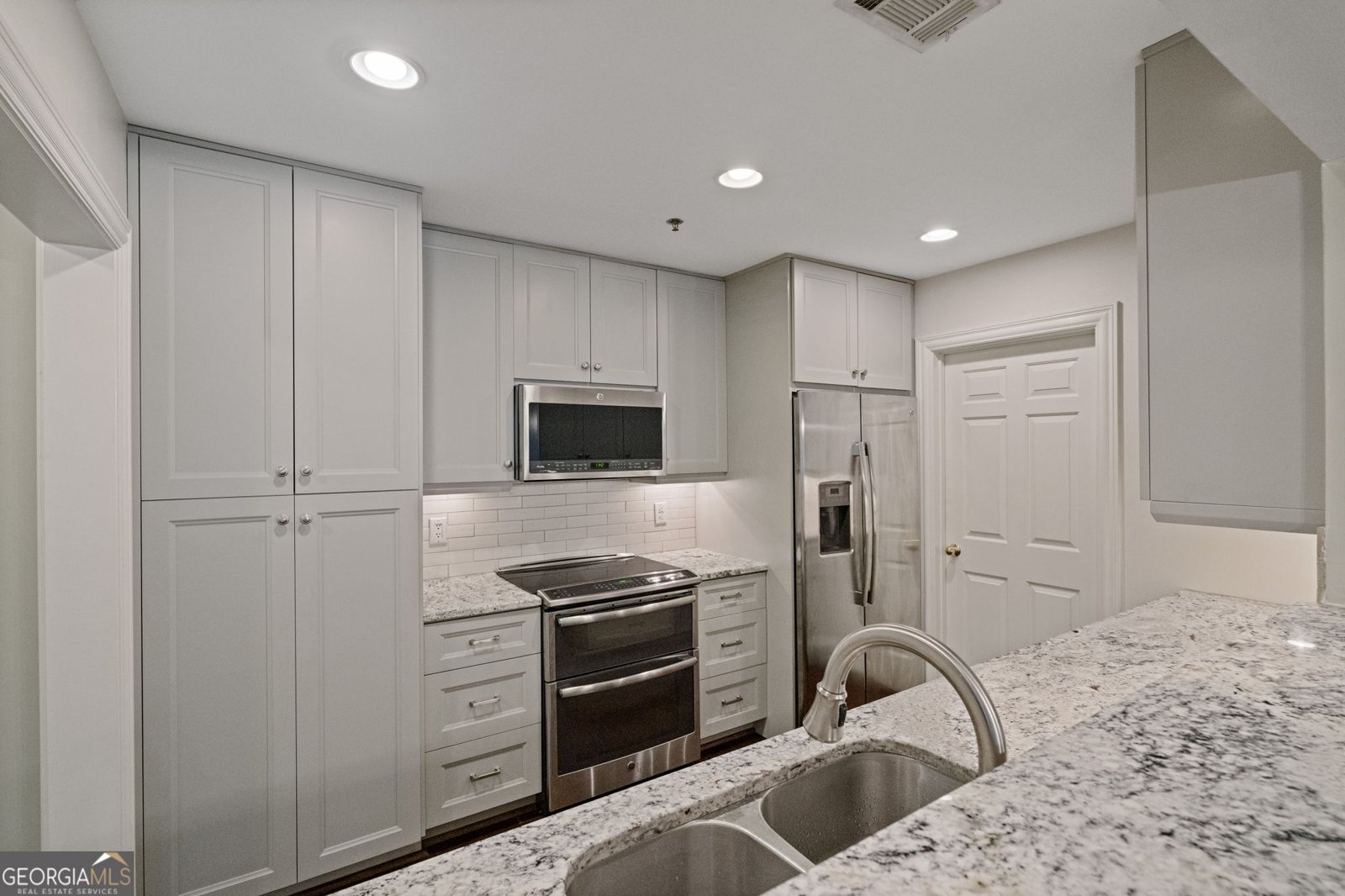 211 Colonial Homes Drive Atlanta - Photo 19