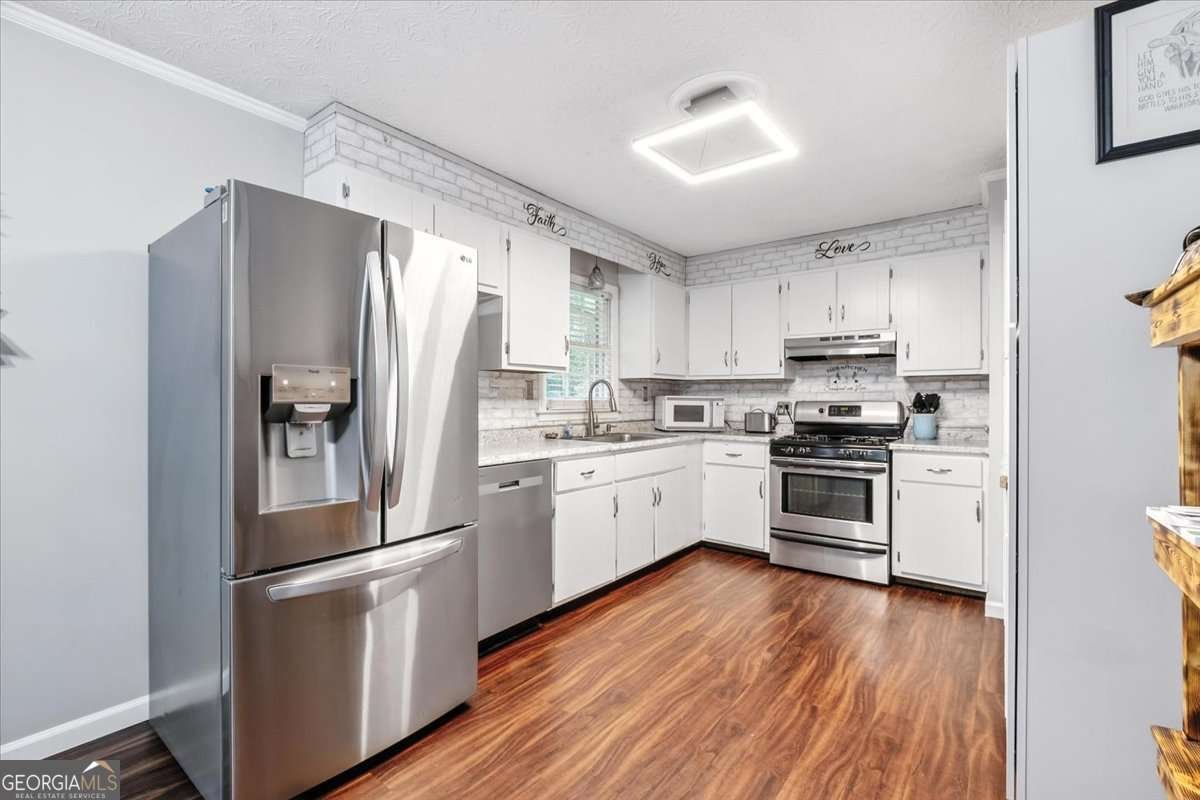 16 Hardin Drive Silver Creek - Photo 8