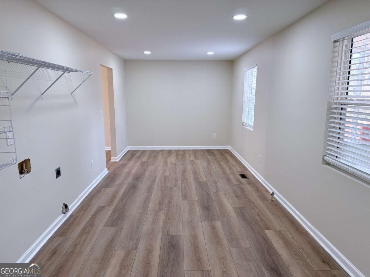 1223 Kathy Court Conyers - Photo 12