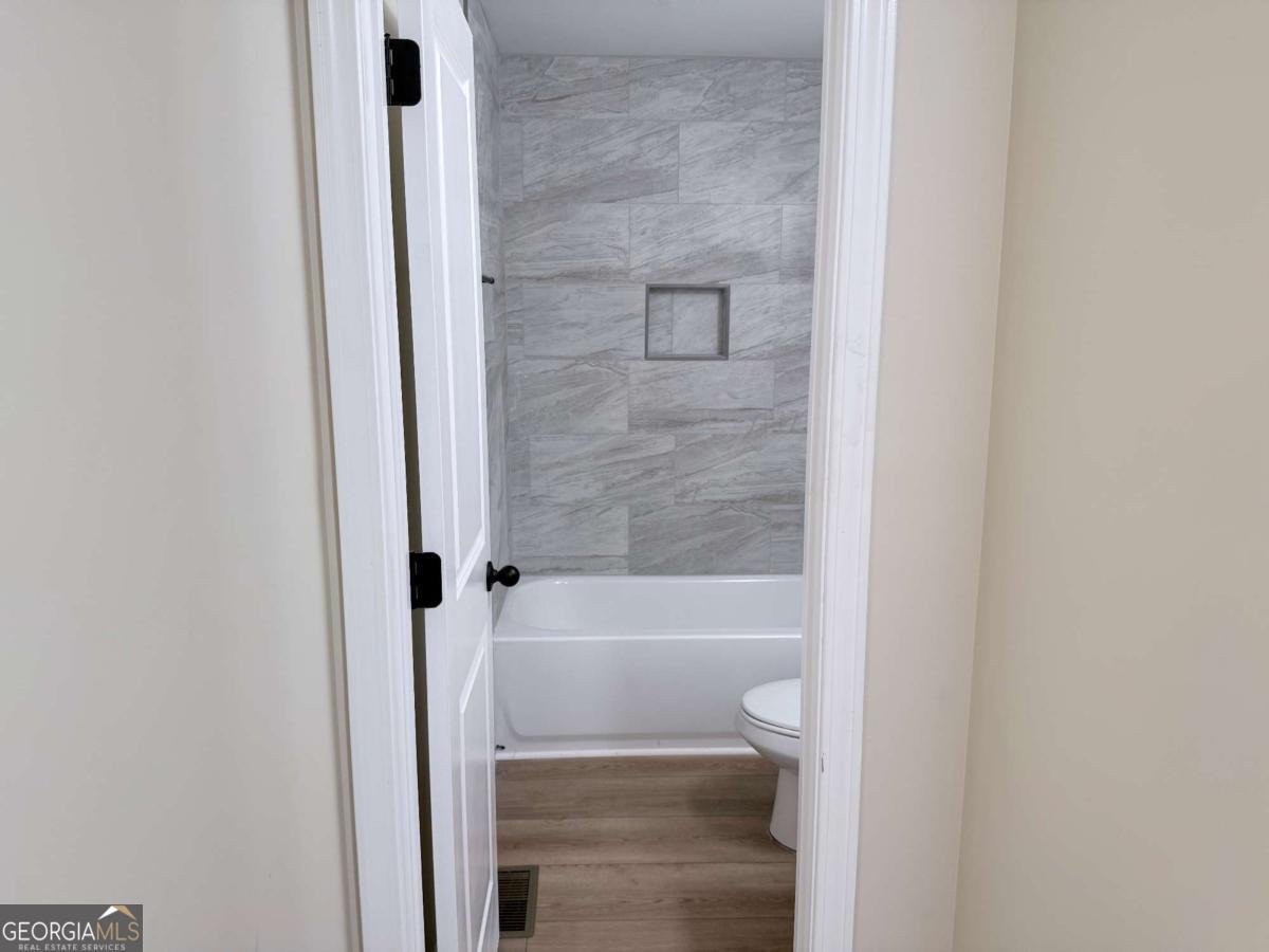 1223 Kathy Court Conyers - Photo 14