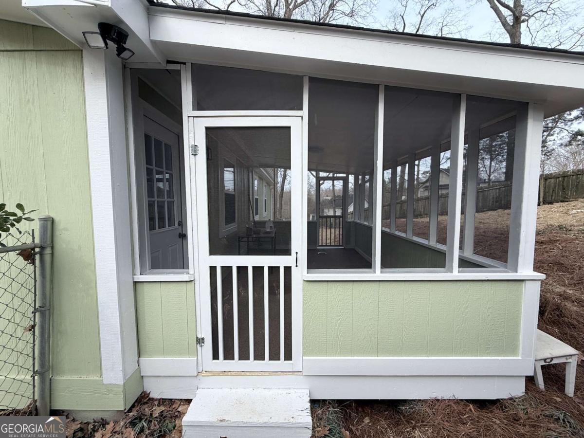 1223 Kathy Court Conyers - Photo 25