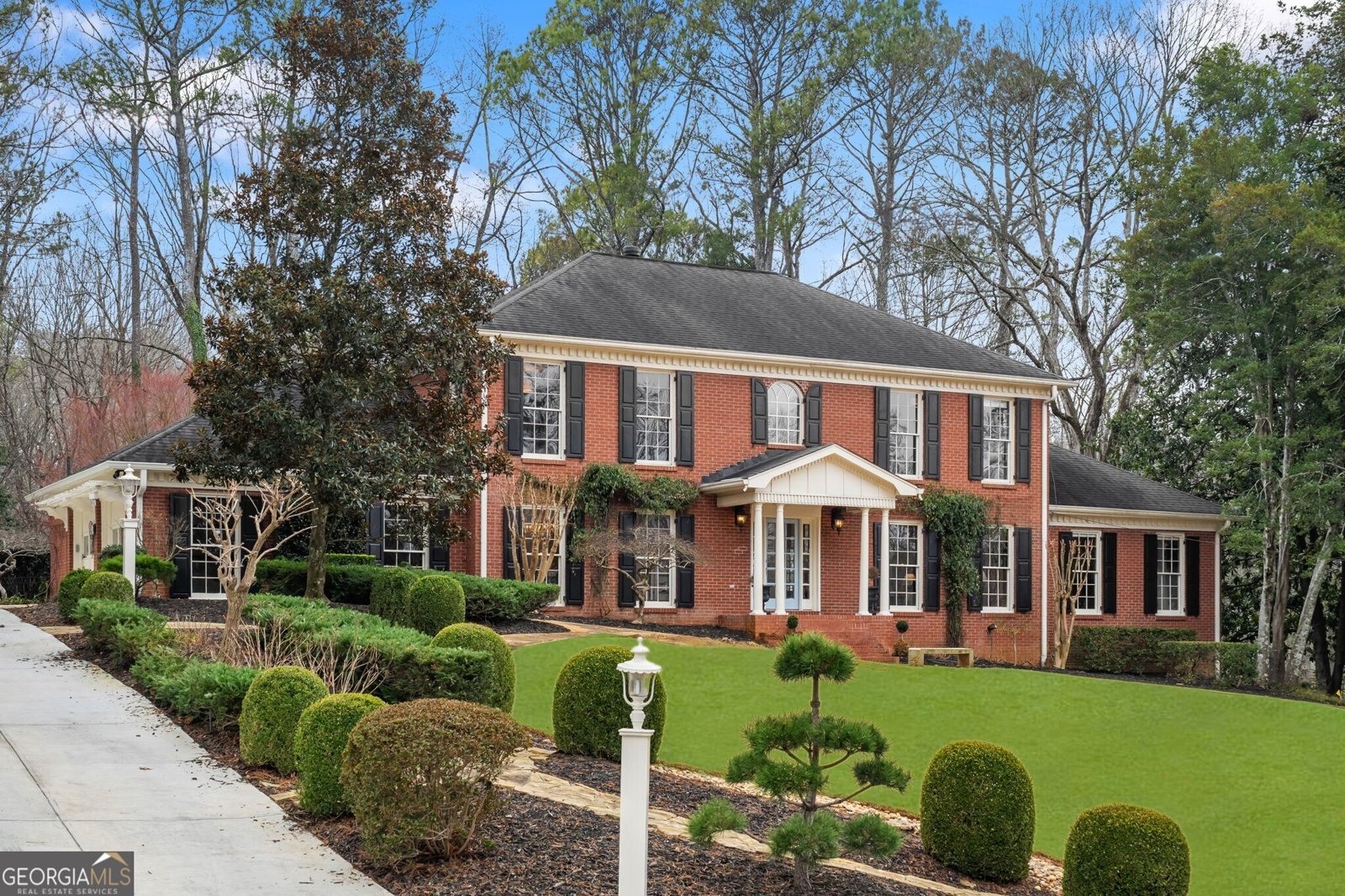 8915 Huntcliff Lake Court Sandy Springs - Photo 1