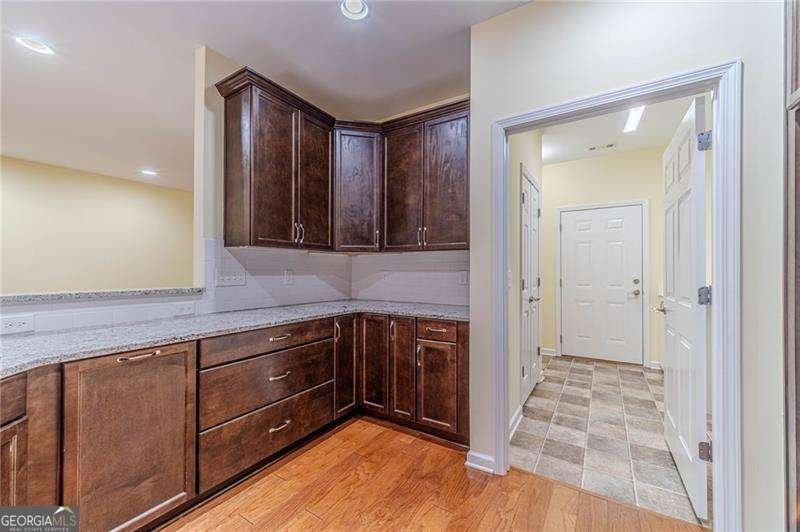 183 Senior Circle Gainesville - Photo 9