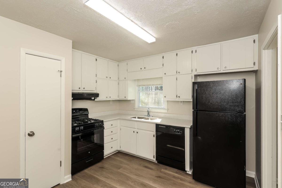 370 Valiant Lane Riverdale - Photo 8