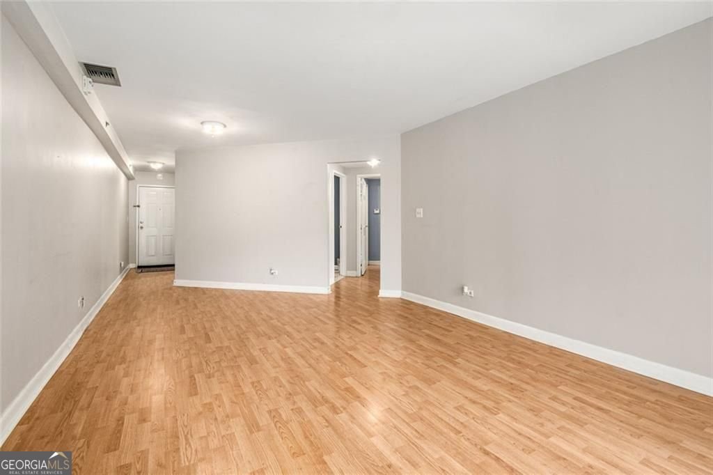 1501 Clairmont Road Decatur - Photo 6