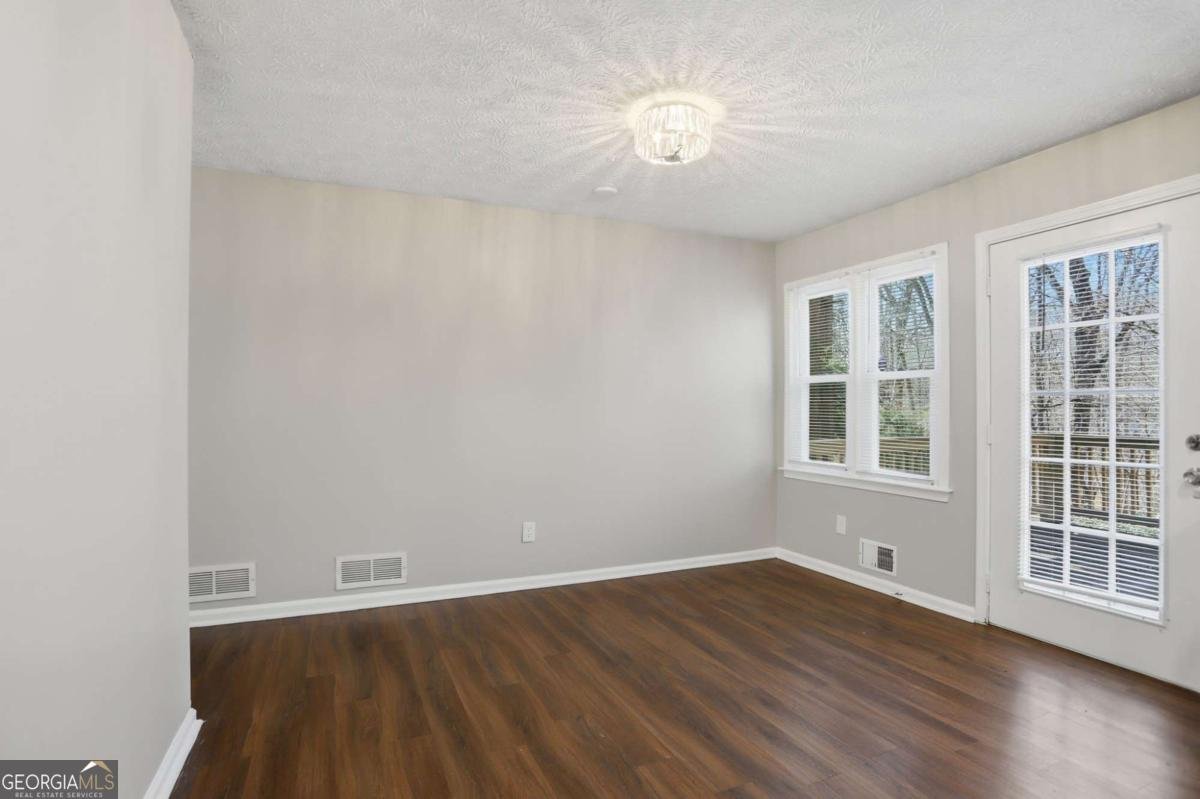 4927 Wade Valley Way Cumming - Photo 18