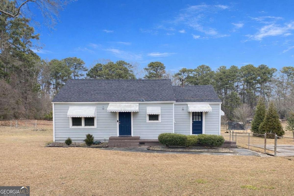 330 Community Drive Mableton - Photo 1