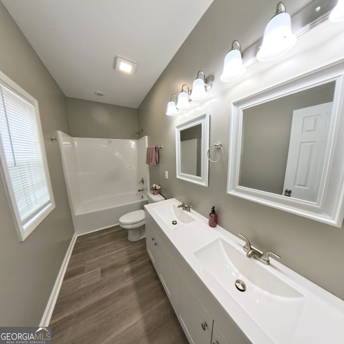 1975 Hollis Street Athens - Photo 9