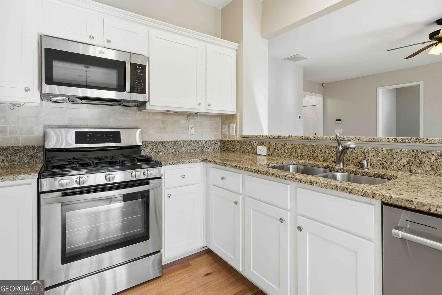 907 Santa Anita Drive Woodstock - Photo 13