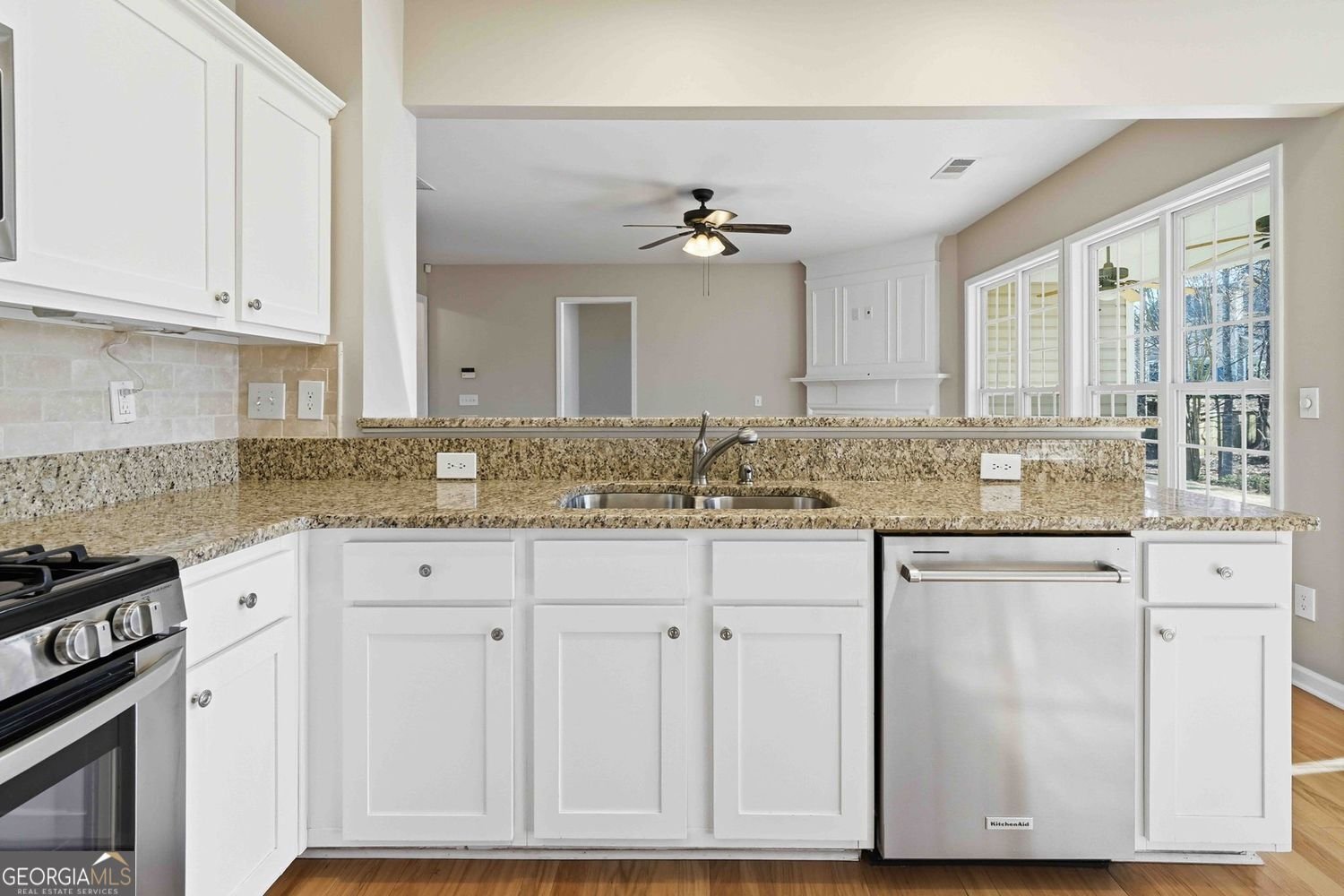 907 Santa Anita Drive Woodstock - Photo 14