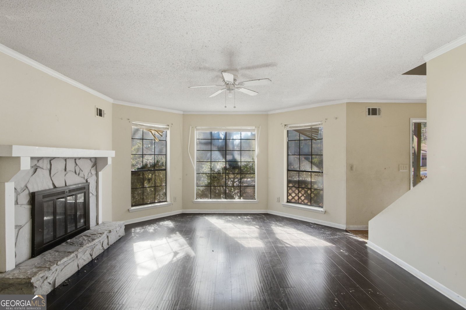 5452 Forest Path Court Stone Mountain - Photo 6