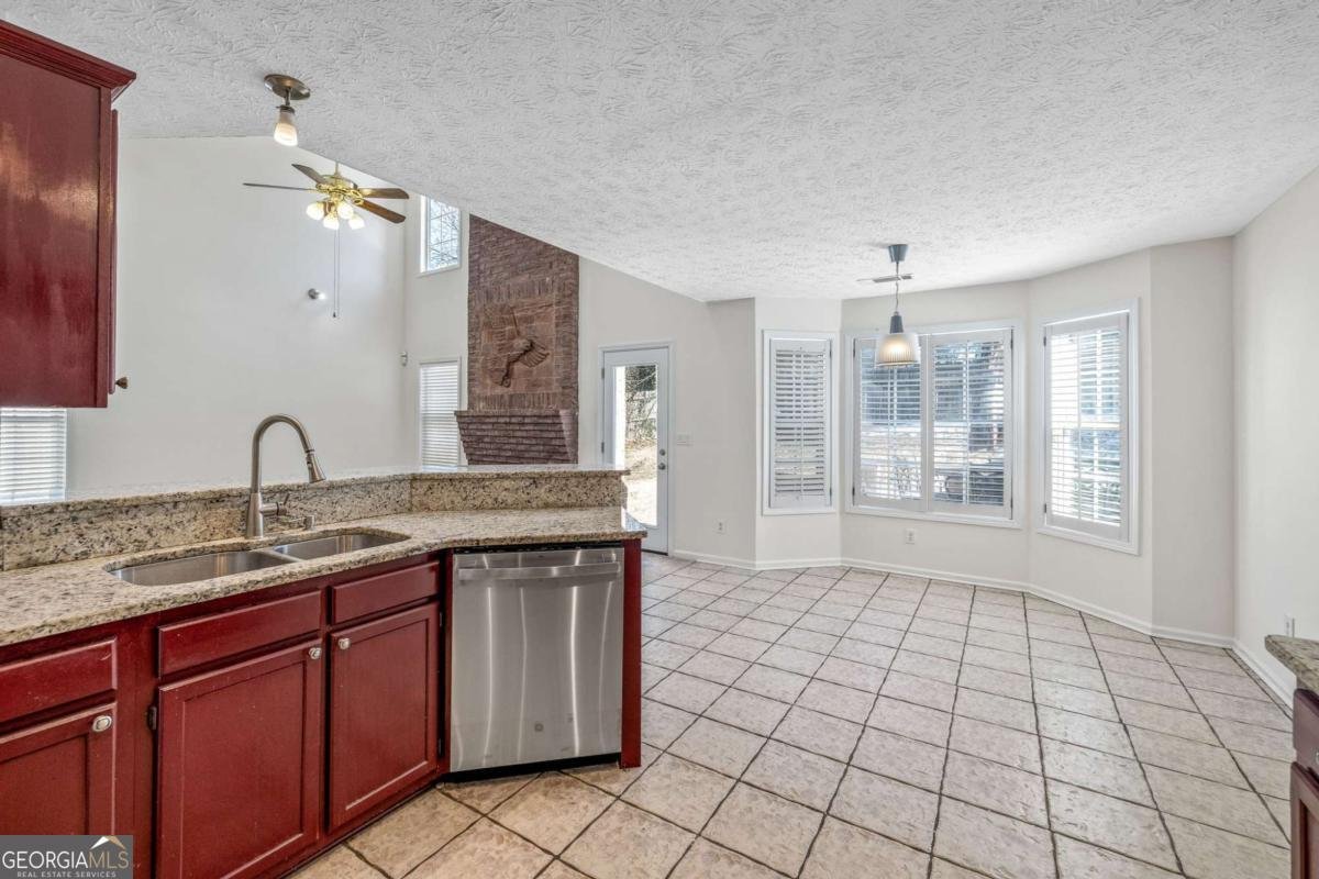 3423 Wild Plum Way Buford - Photo 11