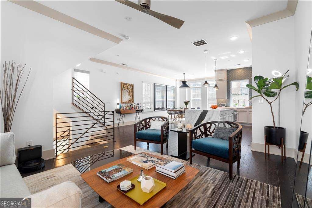 519 Broadview Lane Atlanta - Photo 1