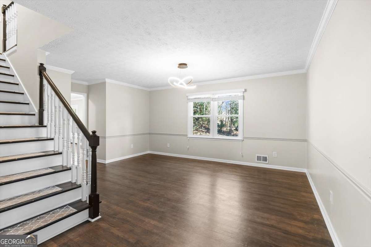 704 Knotts Court Woodstock - Photo 10