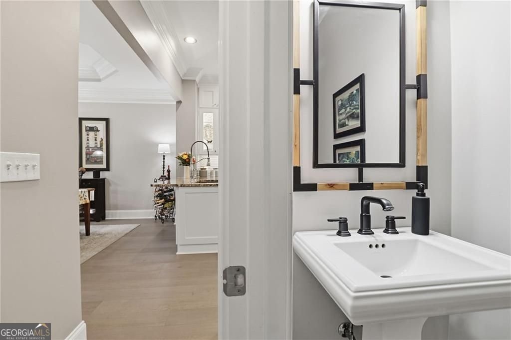 8630 Parker Place Roswell - Photo 9