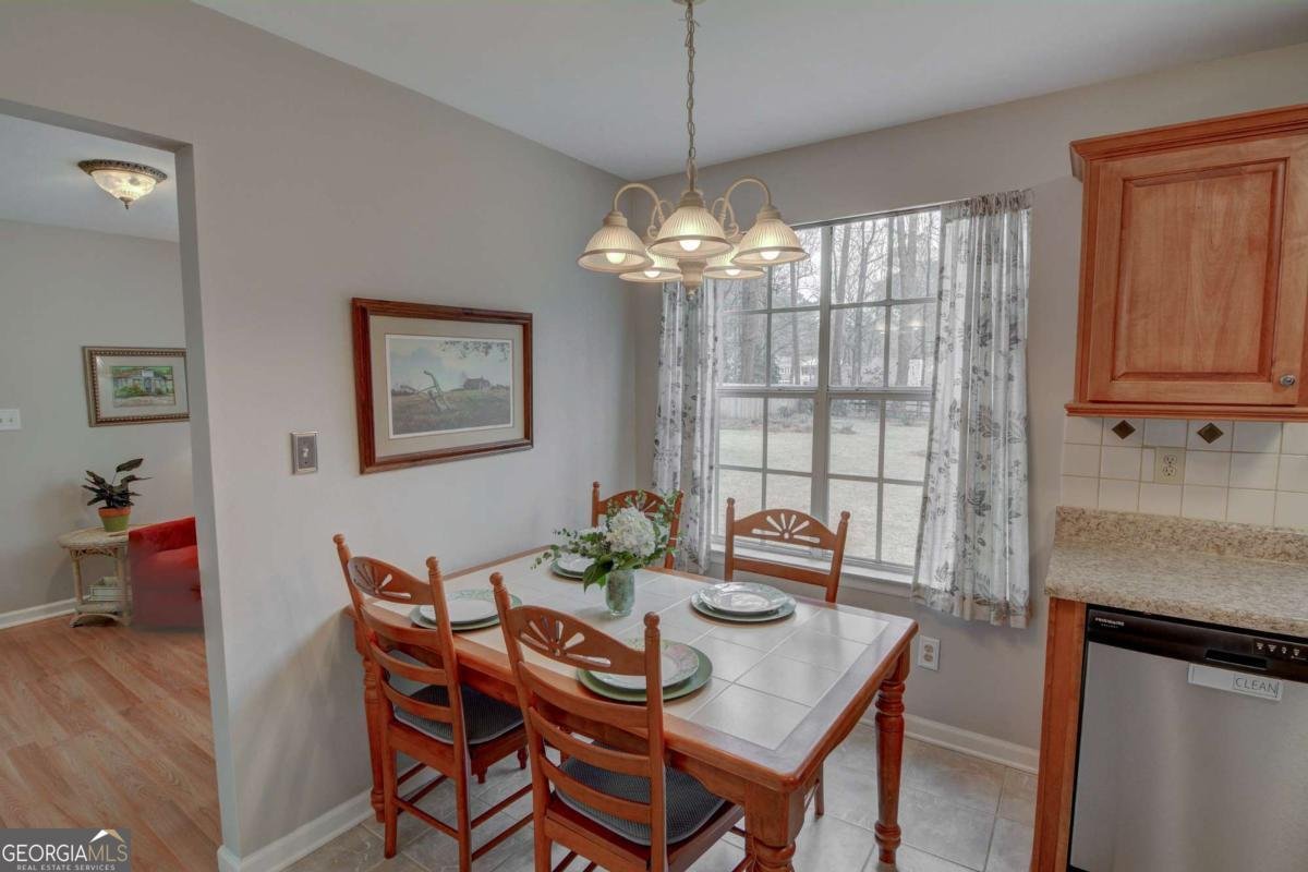 5630 Knox Court Peachtree Corners - Photo 12