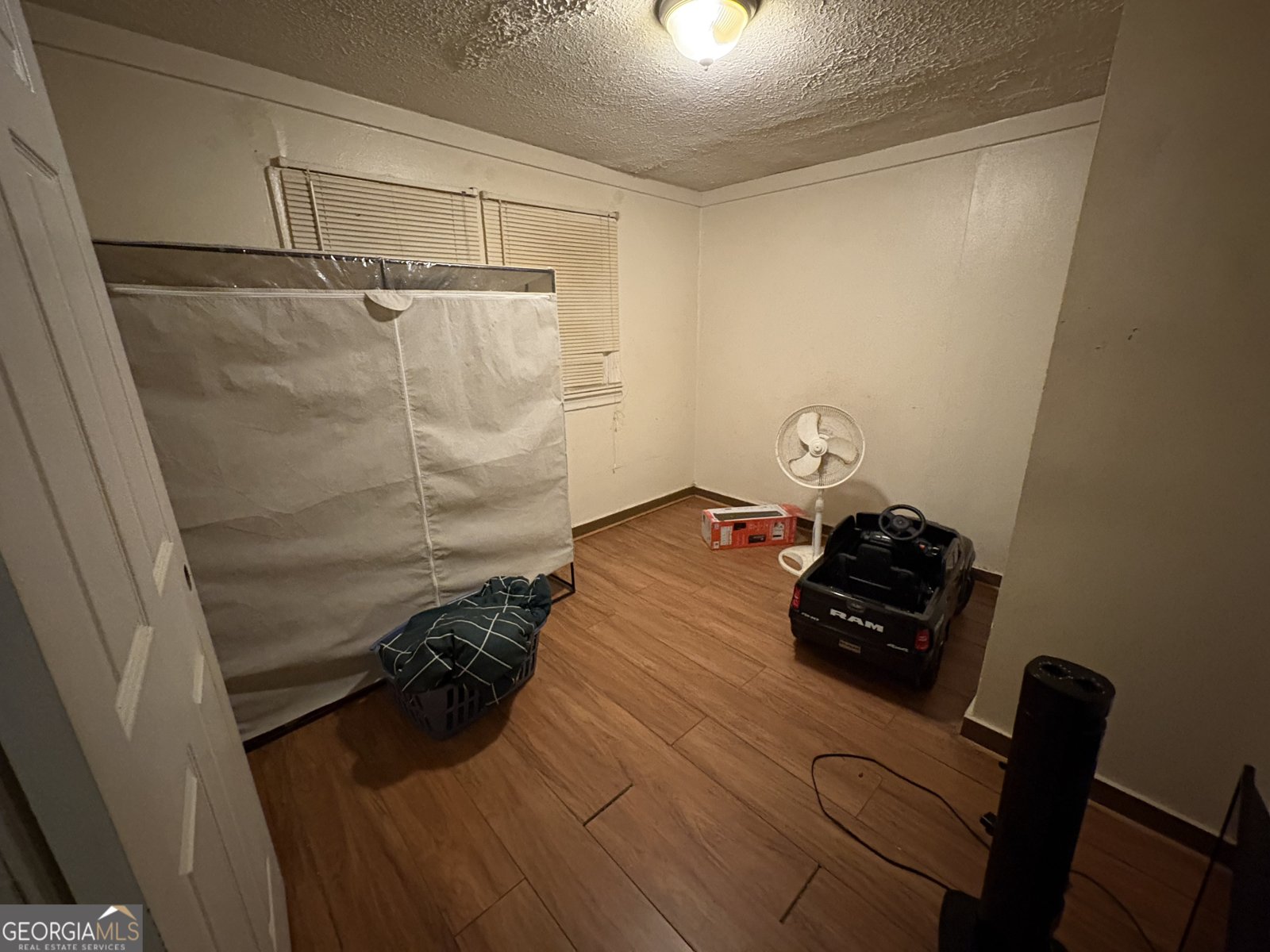 6270 Pinegrove Road Riverdale - Photo 7