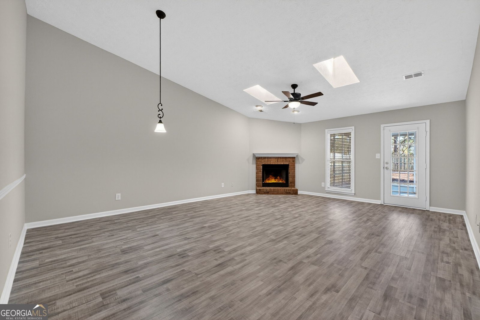 130 Wilbanks Drive Fayetteville - Photo 7