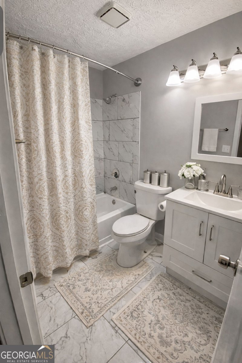 5743 Wells Circle Stone Mountain - Photo 11