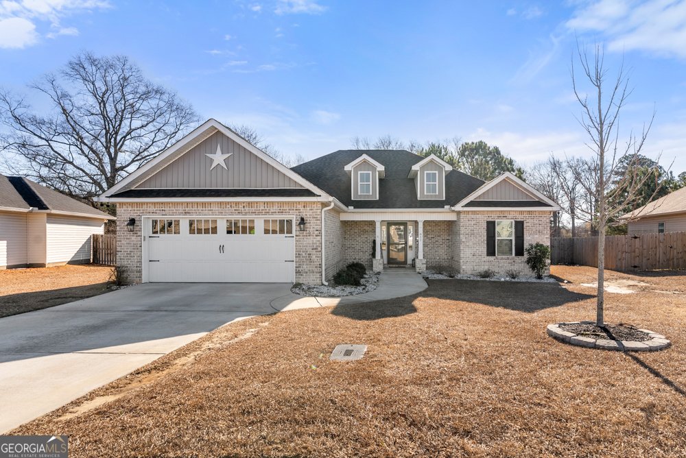611 Broderick Circle Warner Robins - Photo 1
