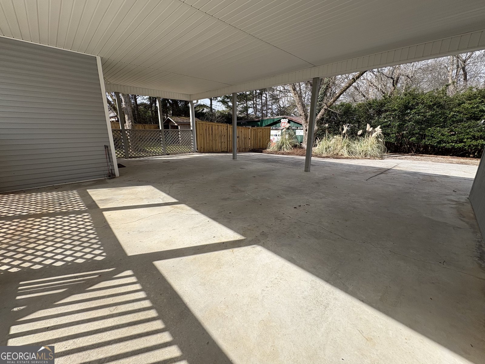 1975 Broad Street Statham - Photo 10