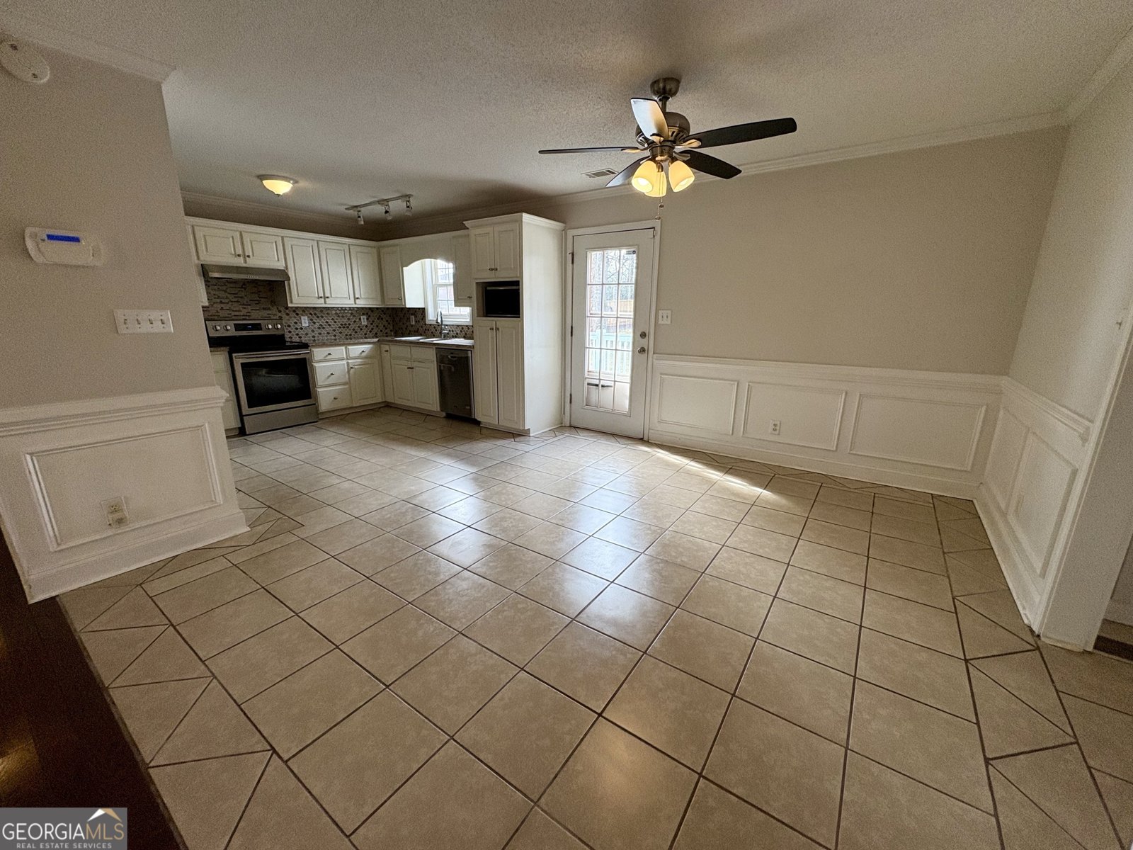 1975 Broad Street Statham - Photo 19