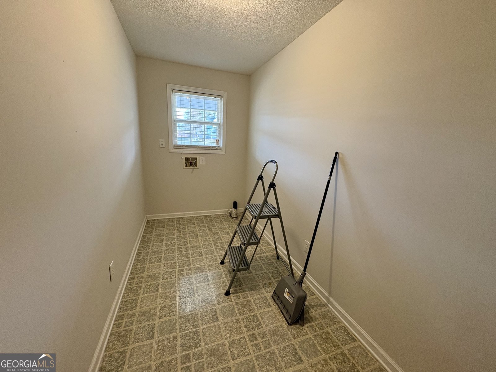 1975 Broad Street Statham - Photo 29