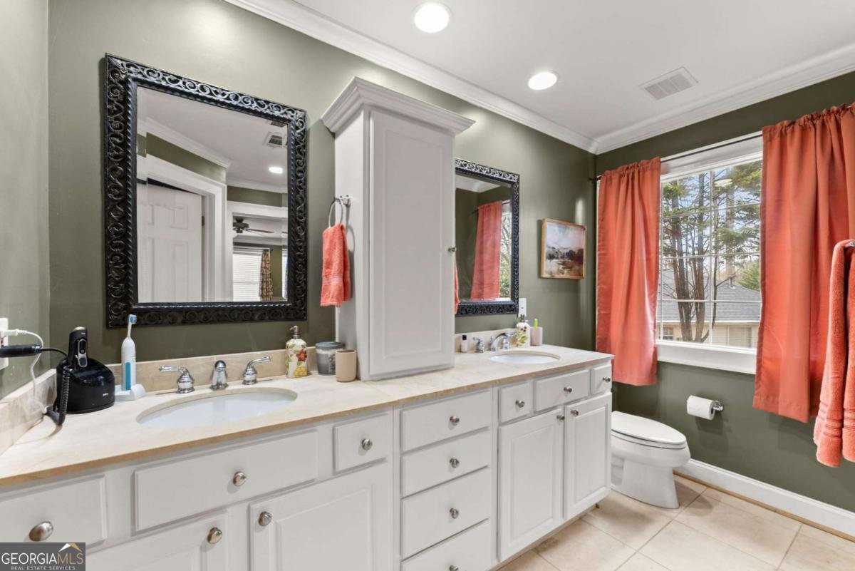 8450 Emerald Pointe Lane Gainesville - Photo 21