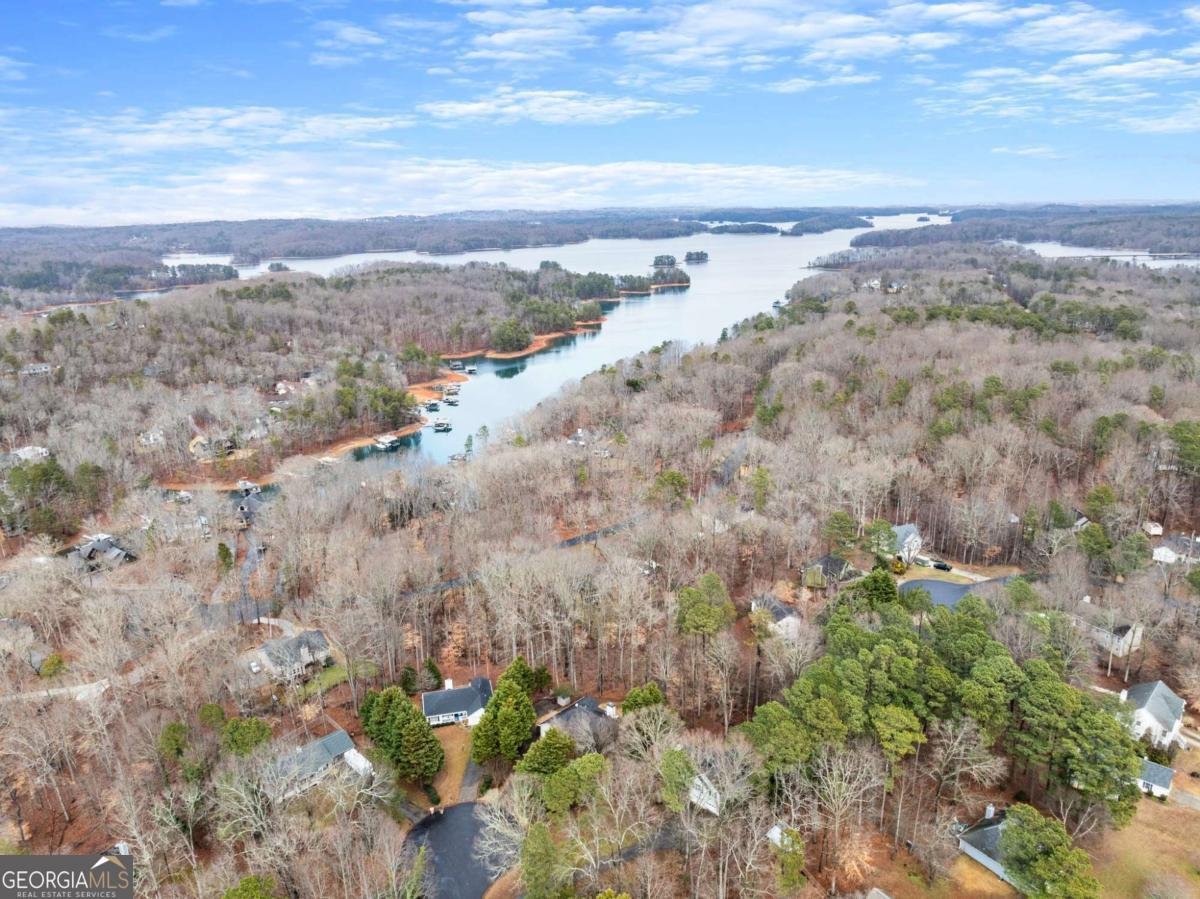 8450 Emerald Pointe Lane Gainesville - Photo 36