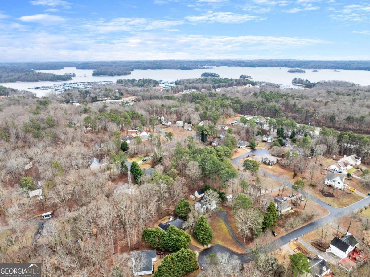 8450 Emerald Pointe Lane Gainesville - Photo 38