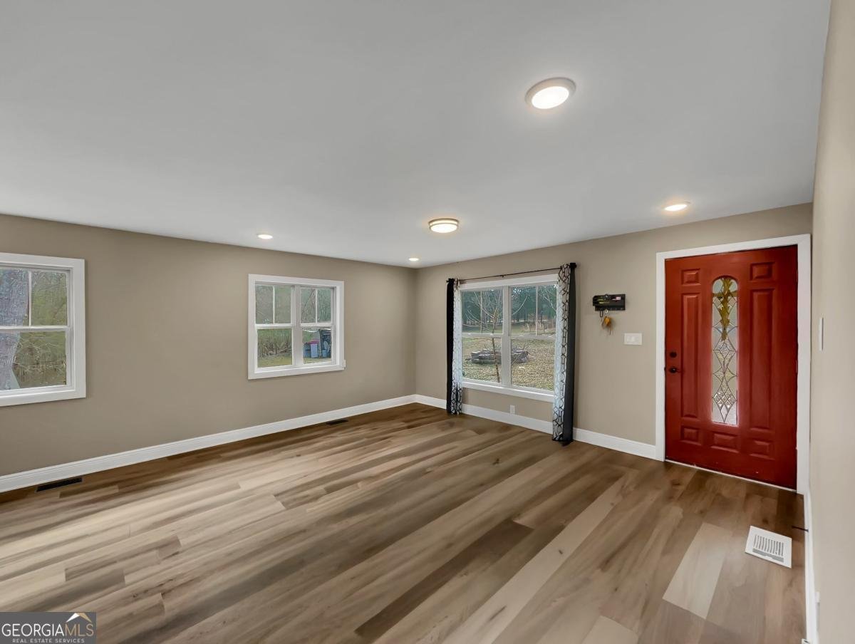 1271 Della Slaton Road Comer - Photo 6