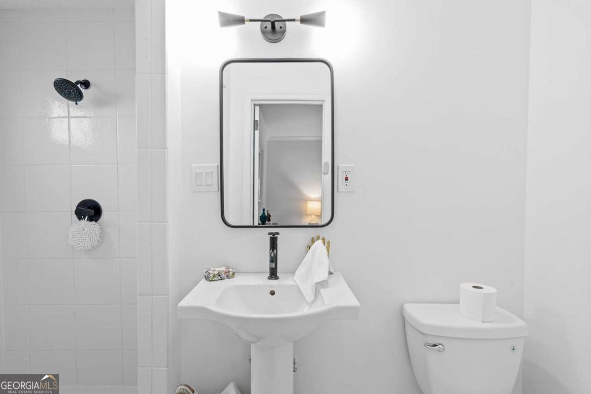 3811 Hillcrest Drive Smyrna - Photo 16