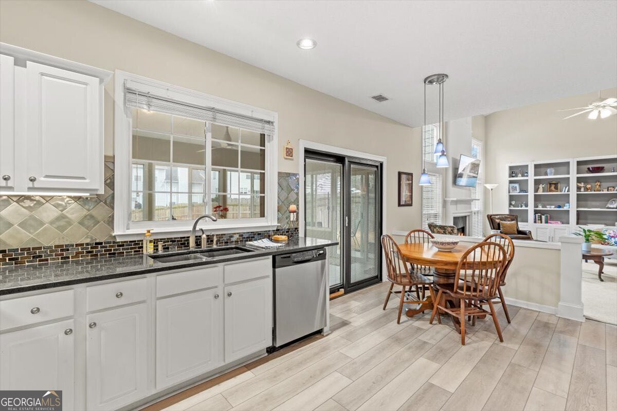 425 Citronelle Drive Woodstock - Photo 21