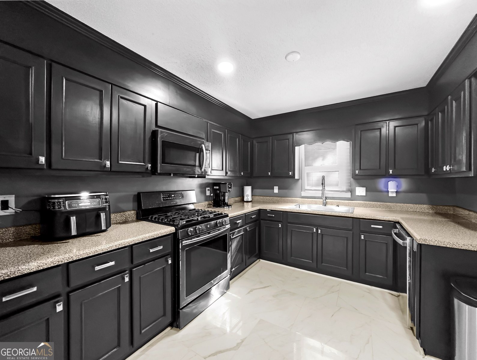 833 Parkview Court Macon - Photo 6