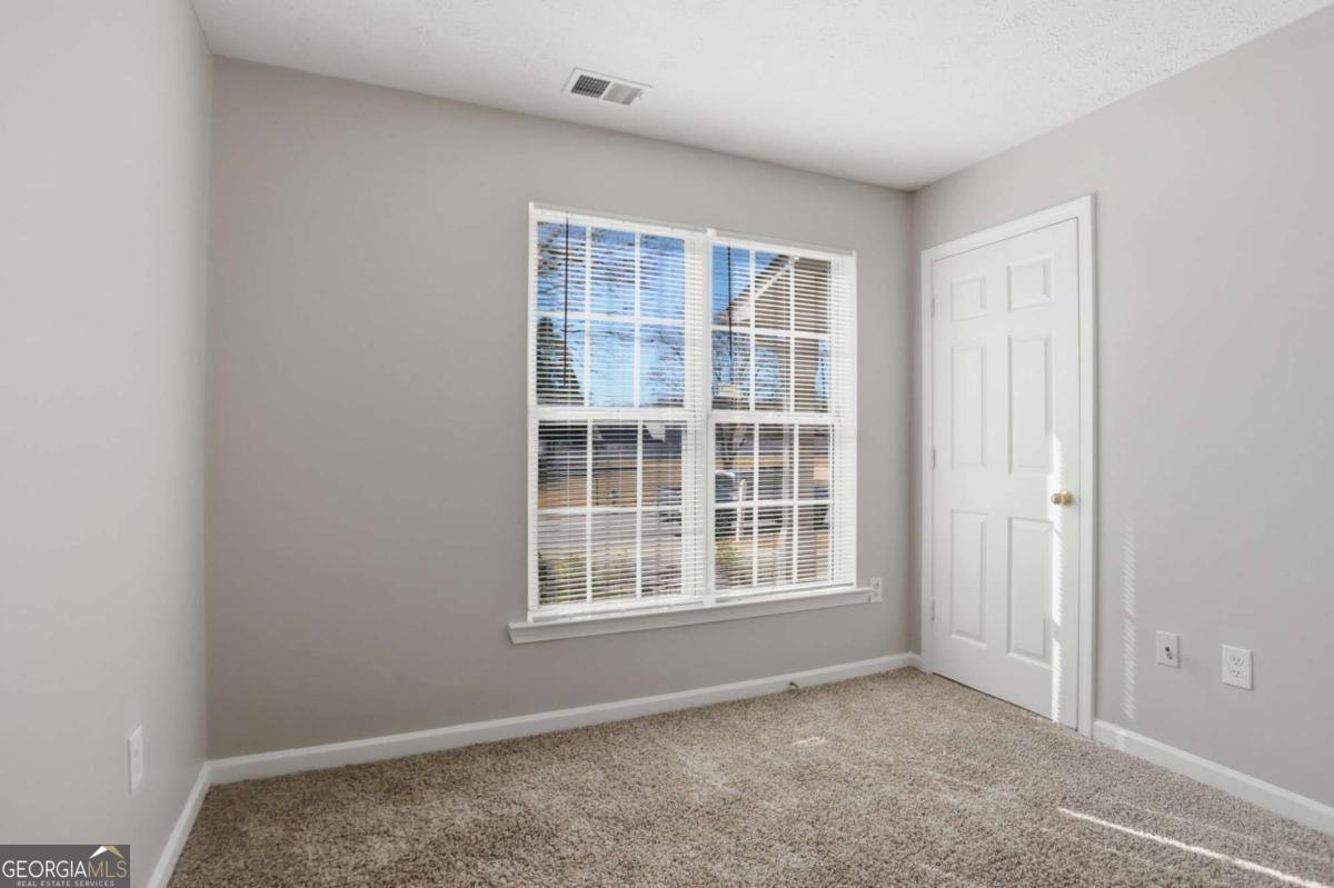 9553 Lakeview Circle Union City - Photo 17