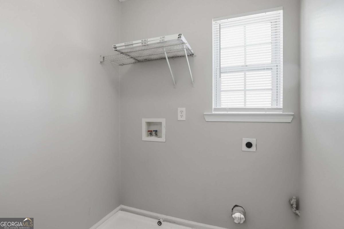 9553 Lakeview Circle Union City - Photo 29