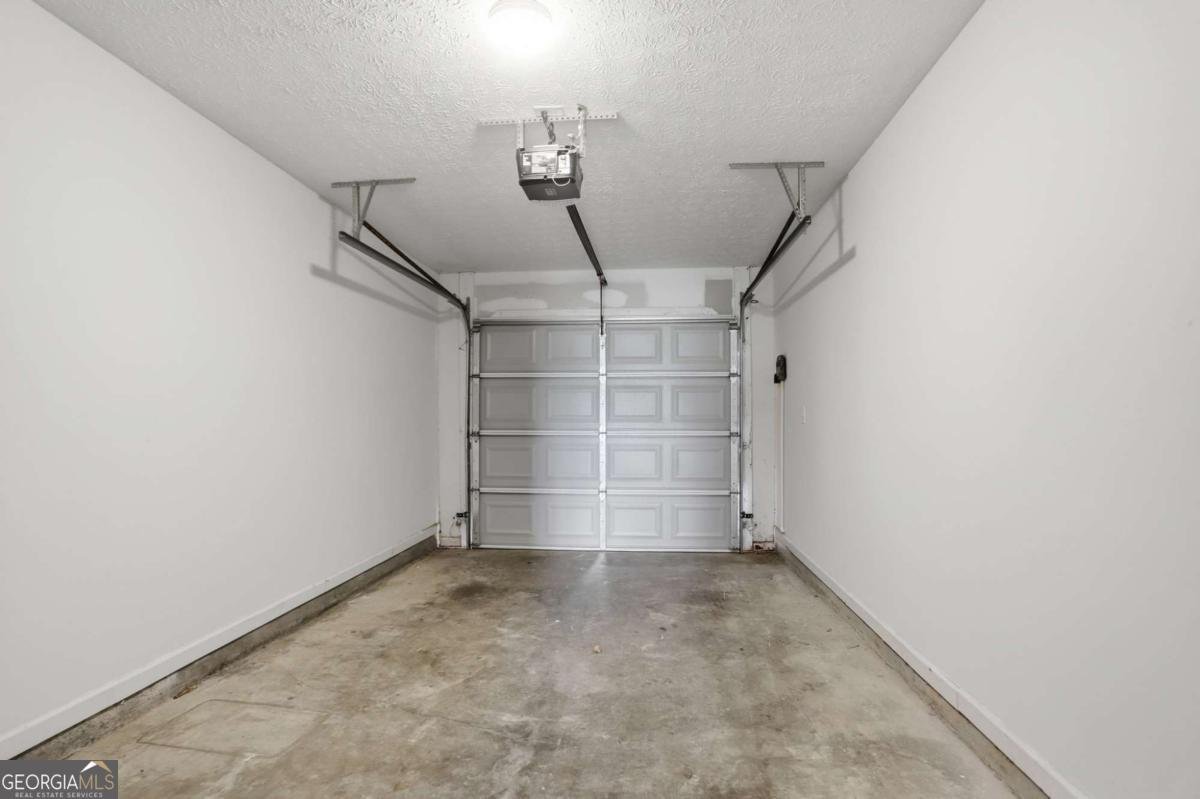 9553 Lakeview Circle Union City - Photo 30