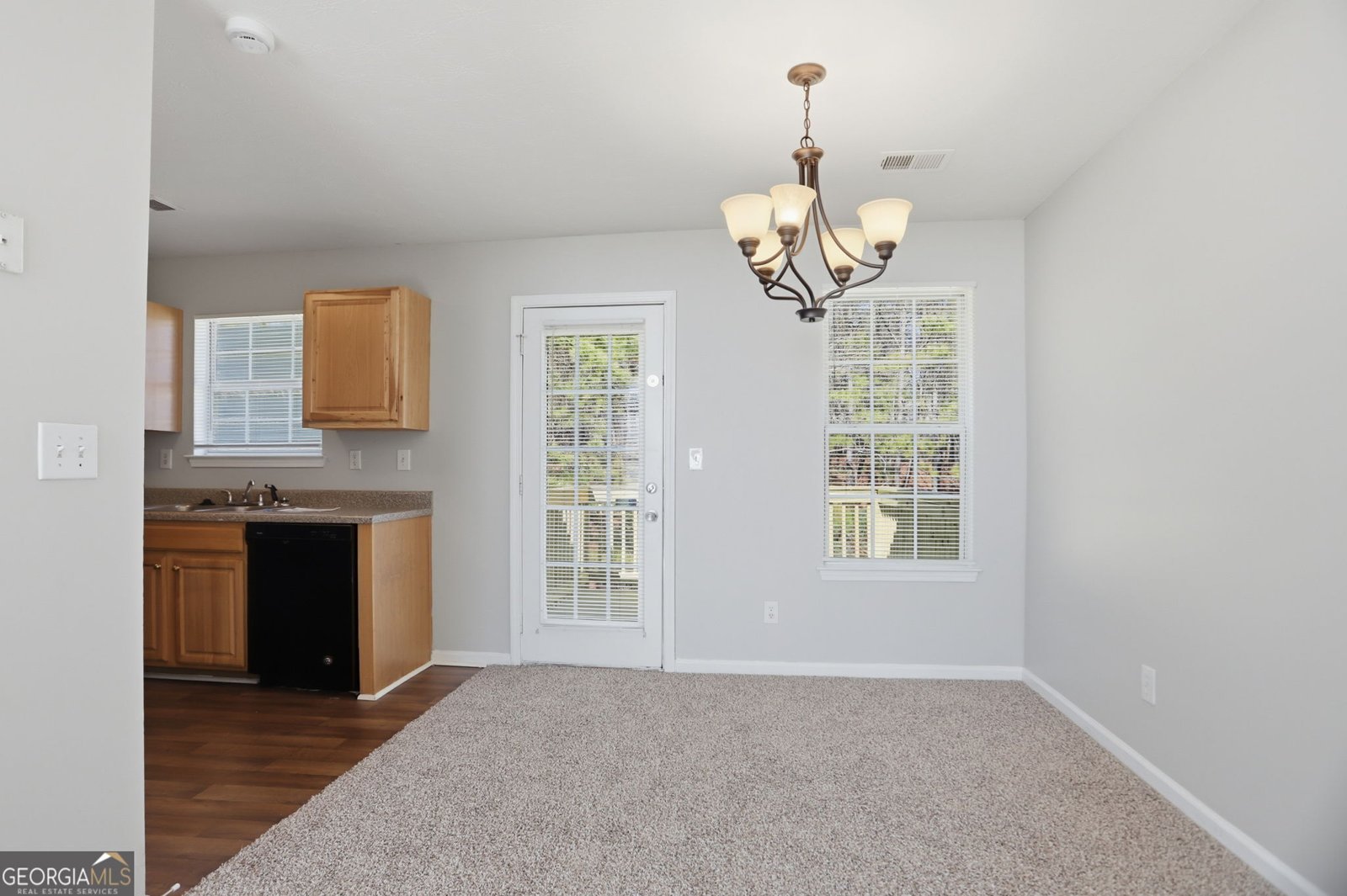 2631 Hills Riverdale - Photo 9