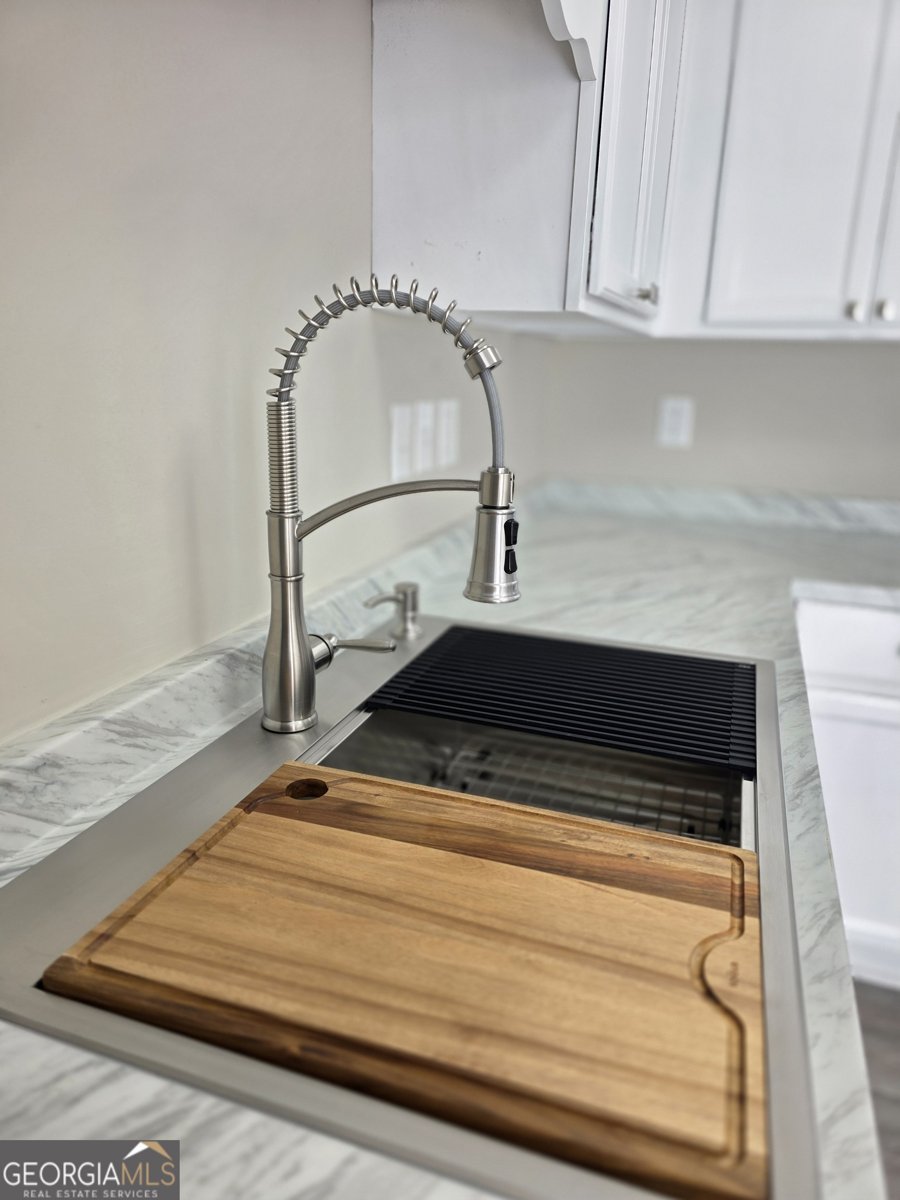 2369 Red Barn Road Marietta - Photo 8