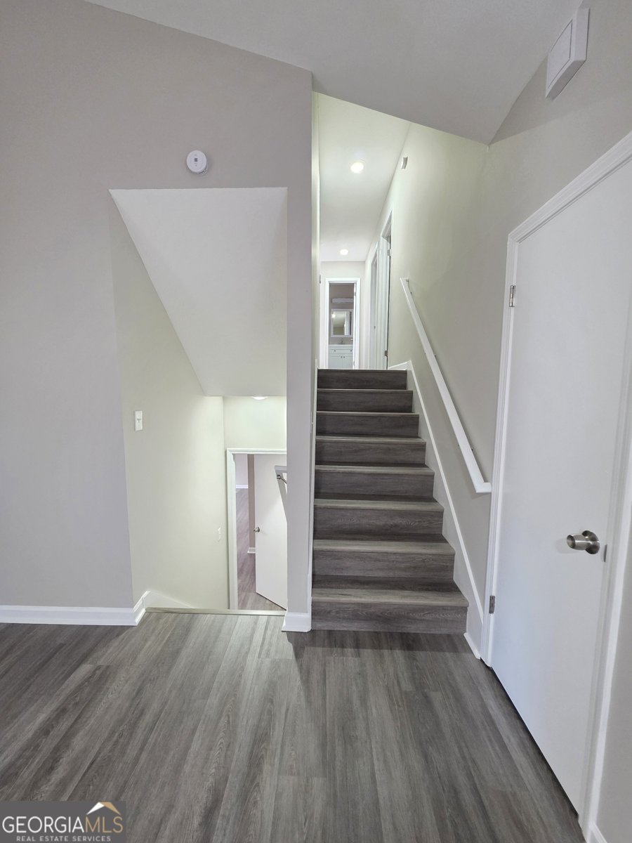 2369 Red Barn Road Marietta - Photo 9