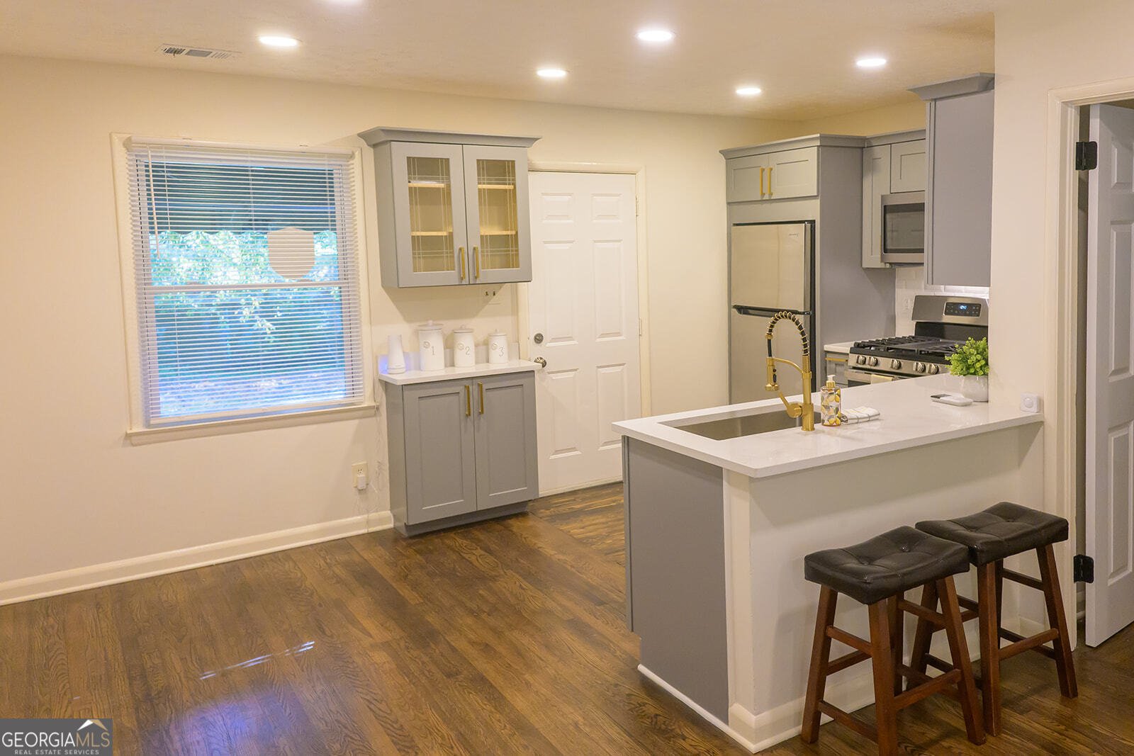 753 Commodore Drive Atlanta - Photo 7