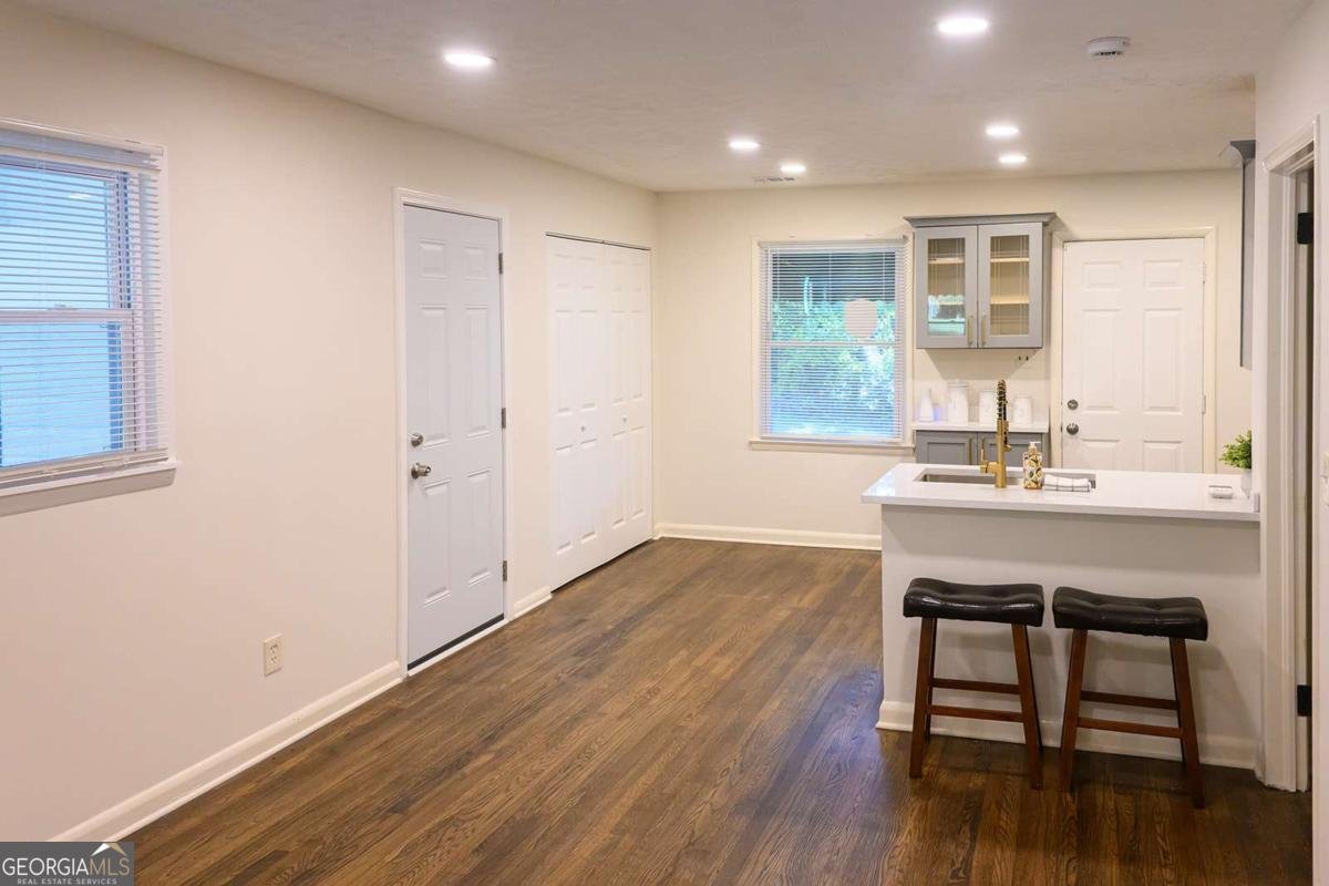 753 Commodore Drive Atlanta - Photo 6