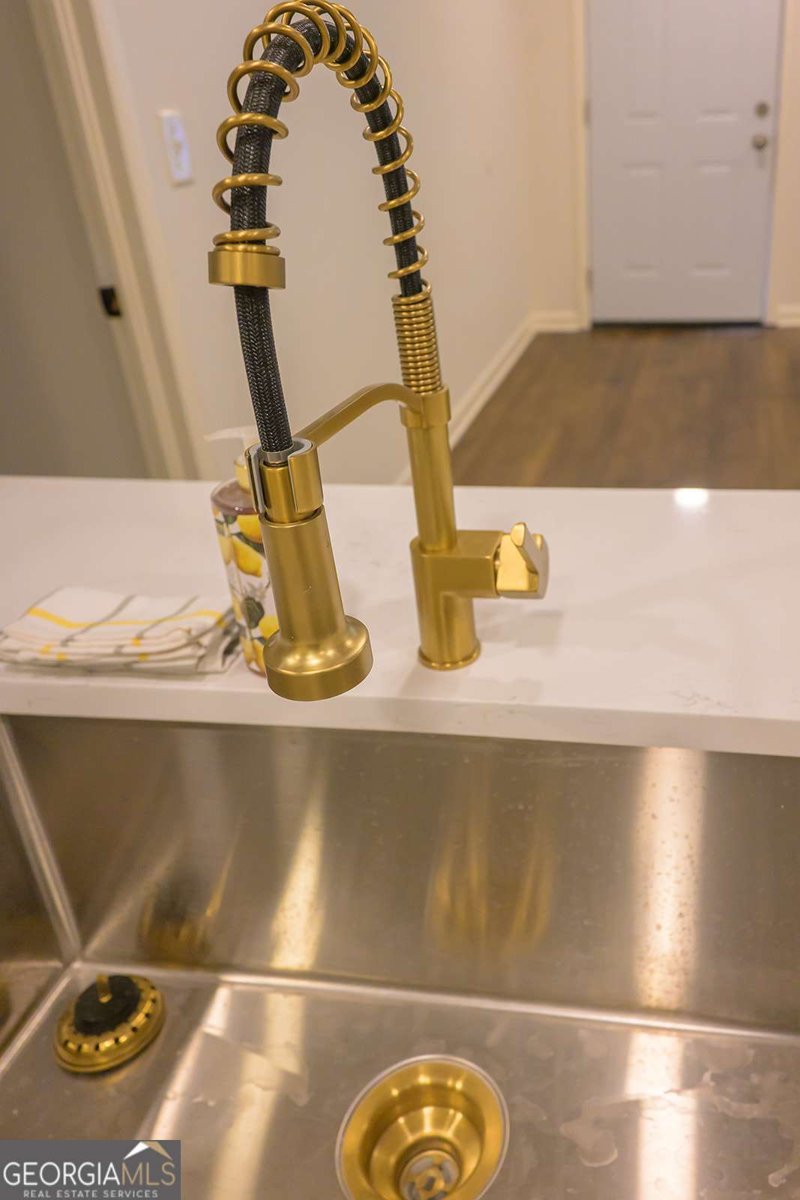 753 Commodore Drive Atlanta - Photo 8