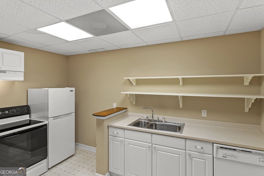 649 Laura Drive Griffin - Photo 31