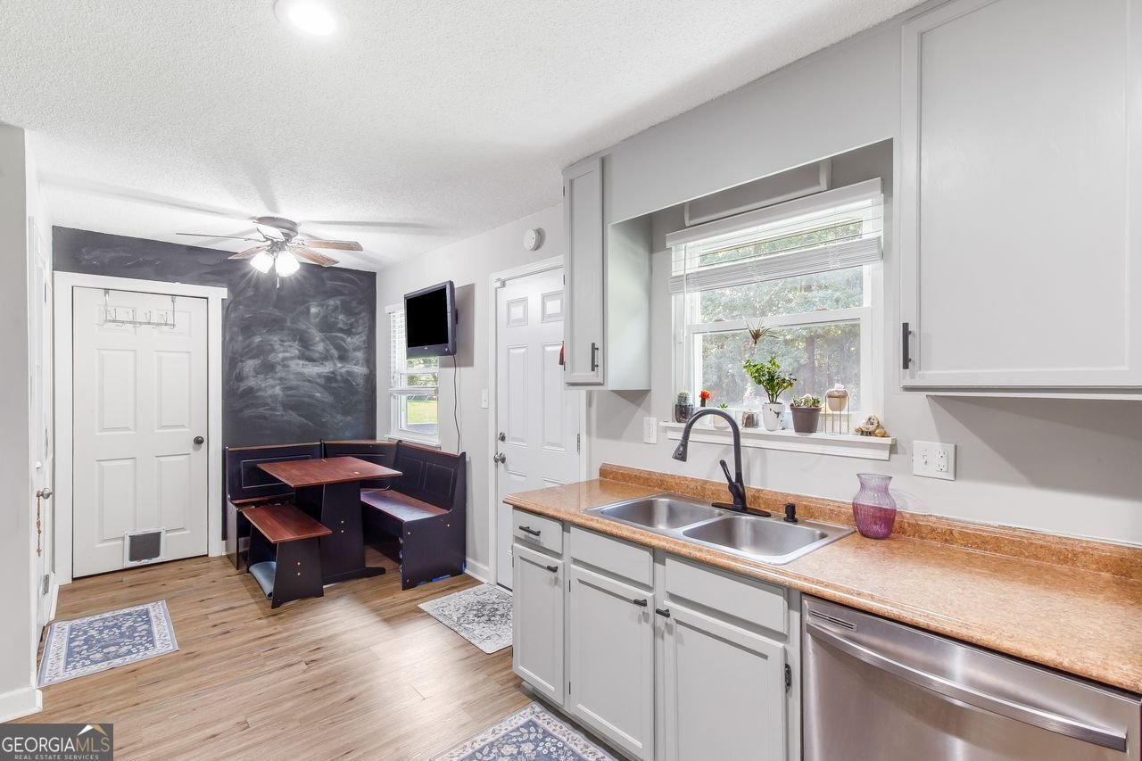 237 MONA Place Dallas - Photo 11