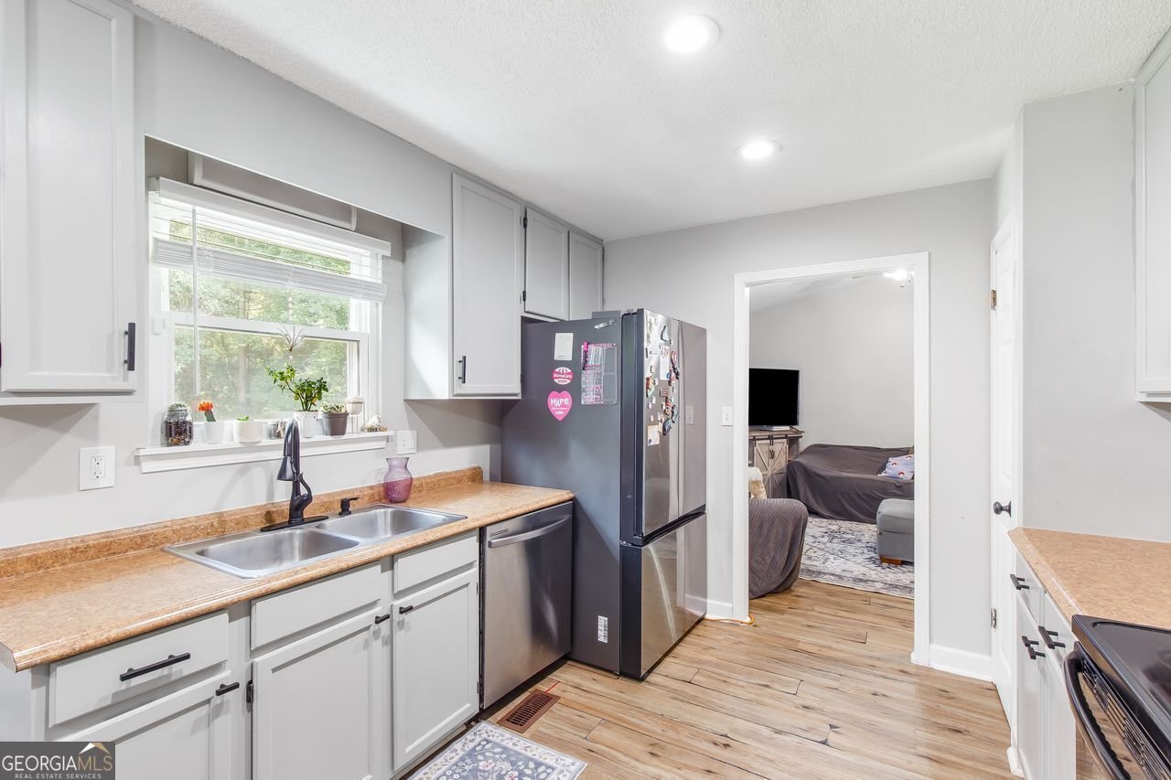 237 MONA Place Dallas - Photo 9