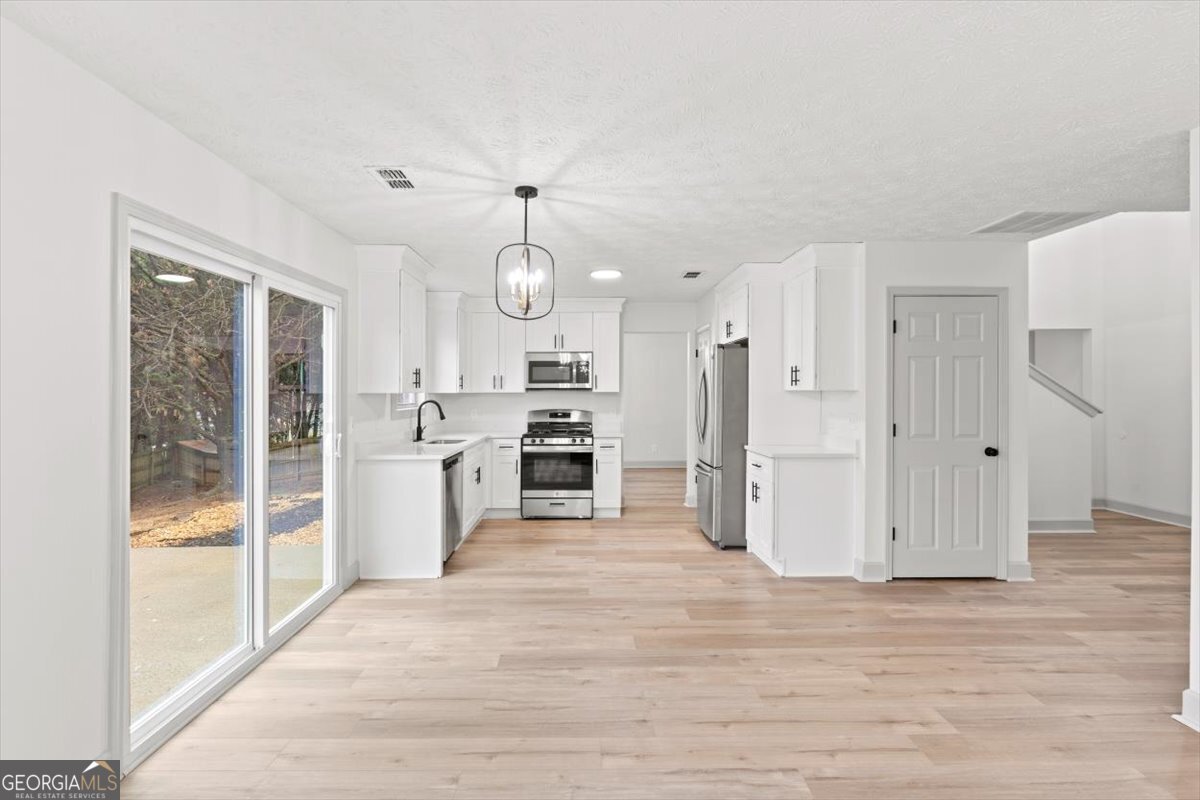 403 Plantation Way Woodstock - Photo 6