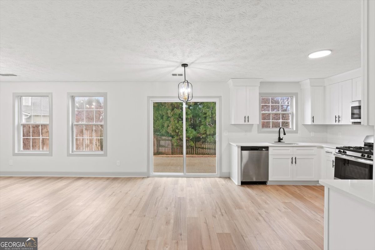 403 Plantation Way Woodstock - Photo 7